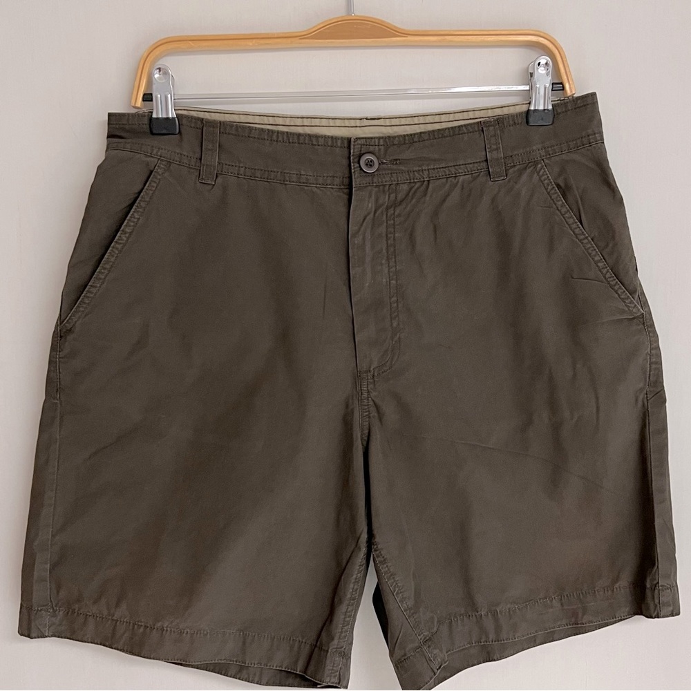 UNVRSL STUDIO Classic Chino Shorts
